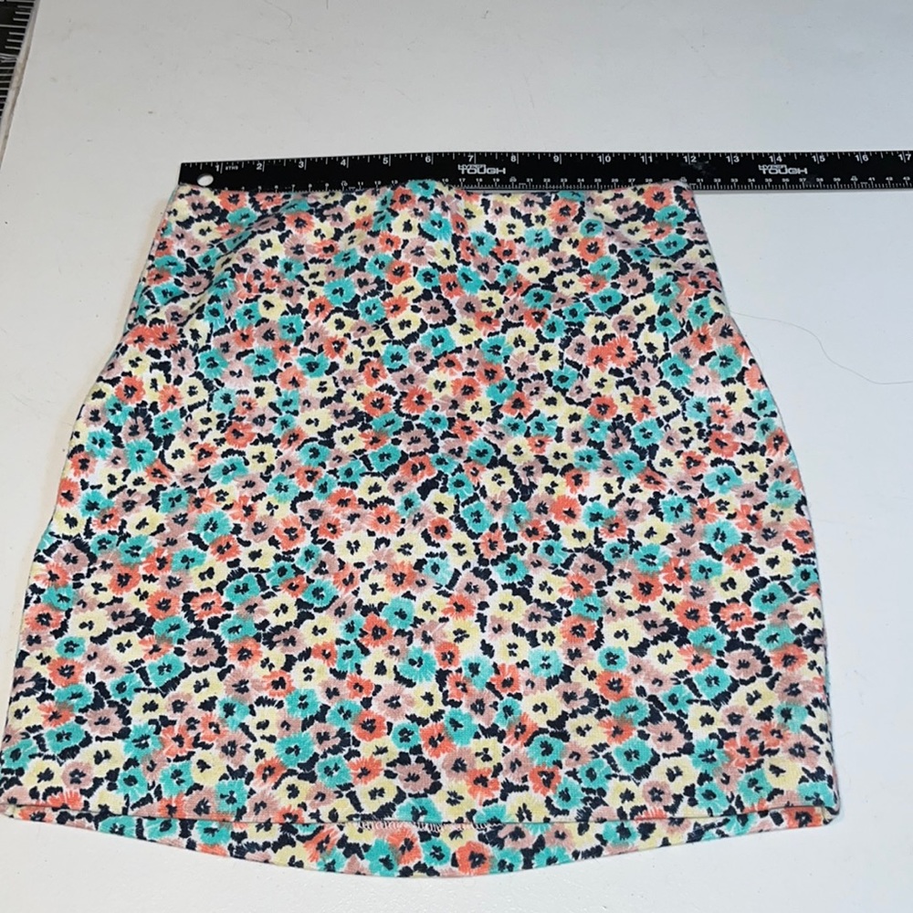 BCBG generation size XXS white blue floral mini skirt fits sizes 2-4